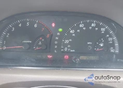 2002 Toyota Camry Le z USA, uszkodzony, nr VIN 4T1BE32K32U008112